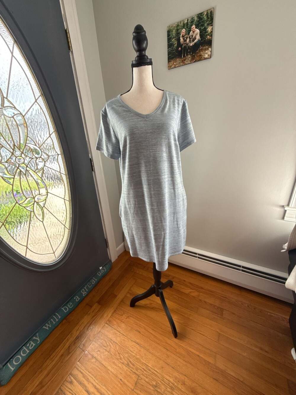 32 Degrees Cool Women's V-Neck T-Shirt Dress Size L